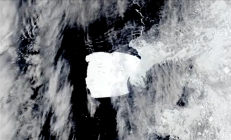 1986年从南极脱离 全球最大冰山三个月内面积减少超三分之一