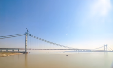 世界最大跨度四主缆悬索桥合龙：33万公里钢丝可绕地球8圈