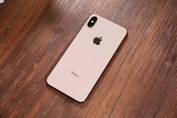 消息称苹果曾对iPhone XS/XR基带性能不满：Intel为此修订4次