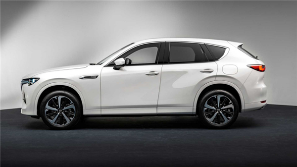 32.6万起 全新马自达CX-60发布：老外试乘、后排顶腿！