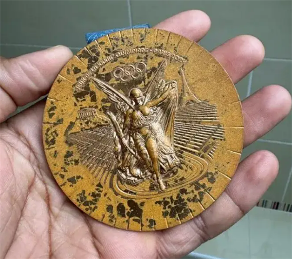 质量太差:100多枚巴黎奥运会奖牌被退回