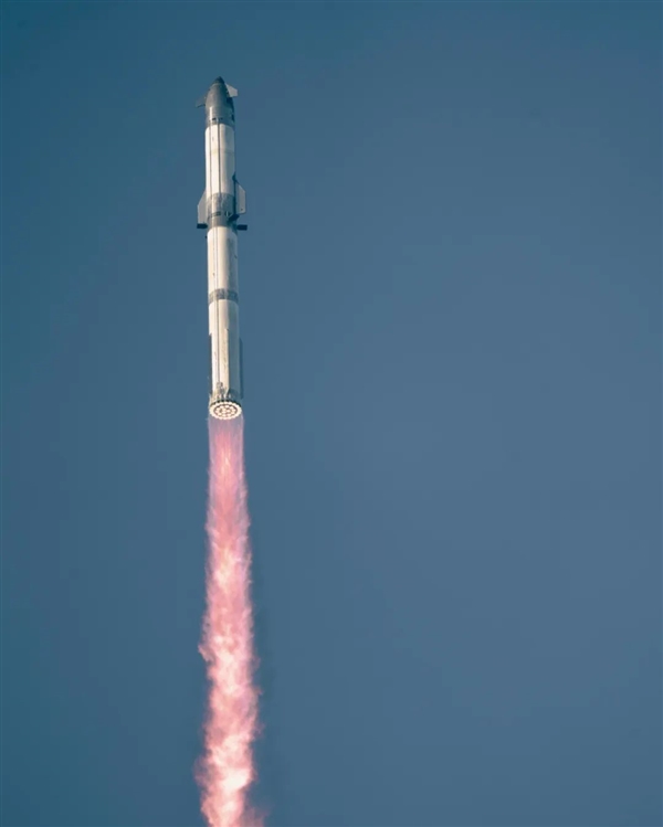 SpaceX星舰第七飞官方美图:真暴力美学