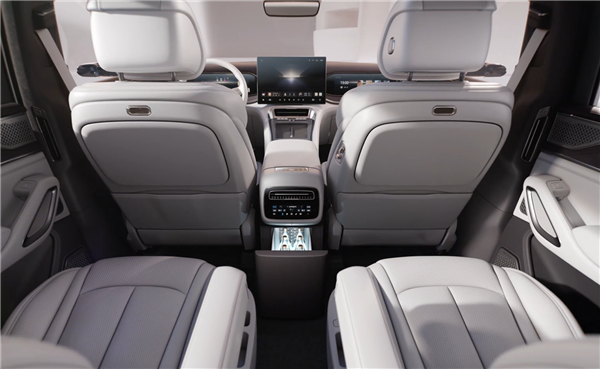 空间最大的比亚迪SUV！全国首台腾势N9正式到店：35.98万元起