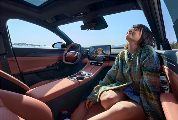 开年即开战 曝吉利银河L6 EM-i本月中旬上市:只需8.28万起