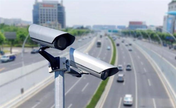 男子通勤1年举报2277起违章被骂多管闲事:希望违章都能付出代价