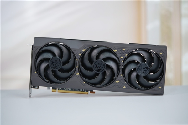 迎战RTX 5060!AMD RX 7650 GRE显卡图赏