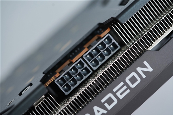 迎战RTX 5060!AMD RX 7650 GRE显卡图赏