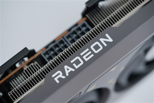迎战RTX 5060!AMD RX 7650 GRE显卡图赏