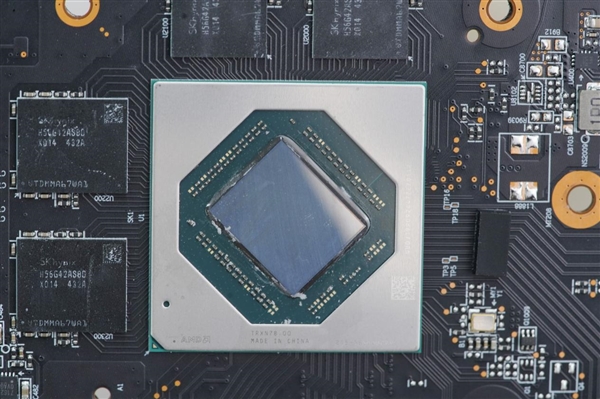 迎战RTX 5060!AMD RX 7650 GRE显卡图赏