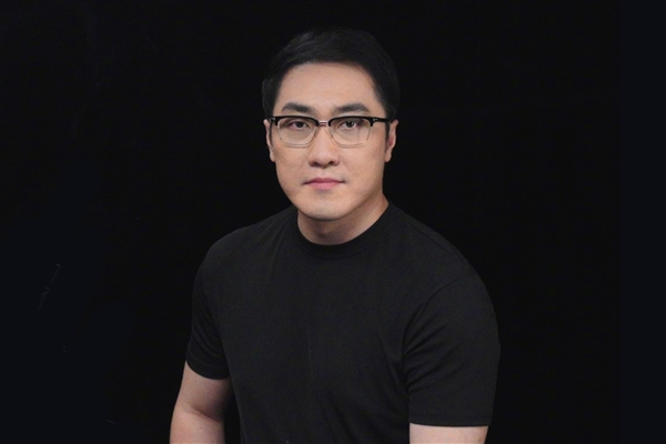 数码圈顶流回归!王自如明晚开直播