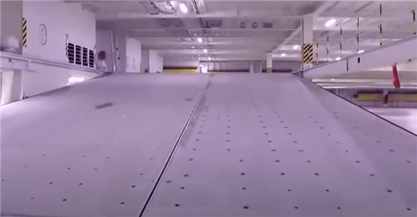 比电车着火更可怕的 是电车在海上着火