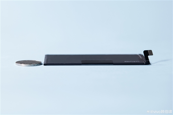vivo X Fold5首发第四代硅负极电池:比一元硬币还薄 6000mAh行业最大