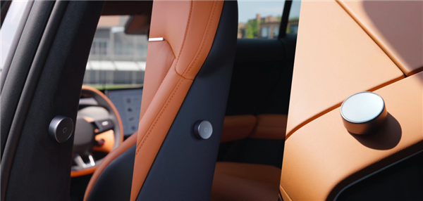 3分钟大定20万台 小米YU7用起来到底怎么样