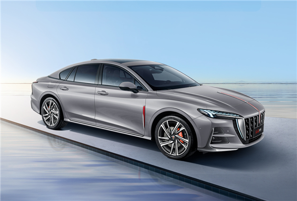 纯血国产豪华轿车！全新红旗H6上市售价17.98万元起