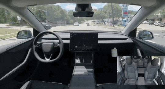 特斯拉“外卖式”交车:APP下单 全无人驾驶到家门