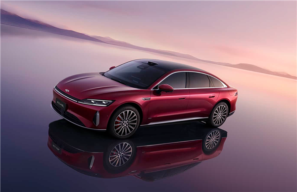 14万的车豪华配置对标迈巴赫！奇瑞风云A9L上市24小时锁单50287台