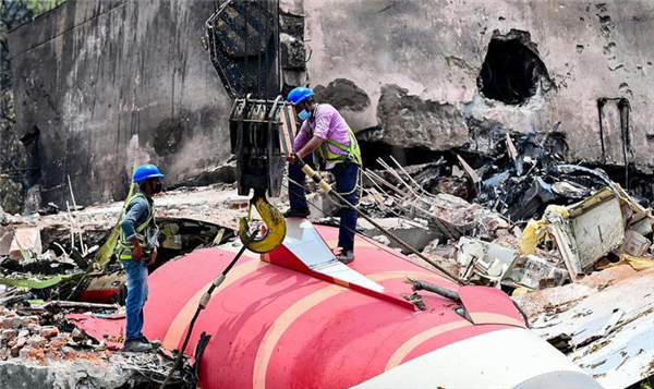 致270余人遇难!印度民航总局下令:检查部分波音飞机燃油开关锁定装置