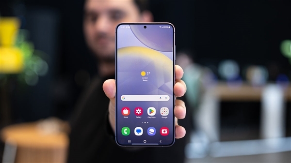 三星苹果全面同步！Galaxy S26+被砍：超薄Edge取而代之