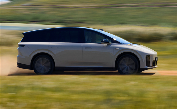 驱动电耗16.4度 理想i8续航实测：跑了553km 达成率76.8%