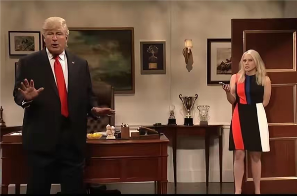 爱上保洁的特朗普 把全网媒体忽悠瘸了