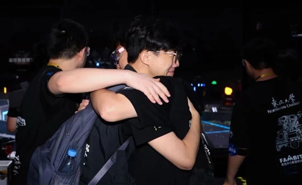 一个比赛 成了十万工程师改变世界的第一步