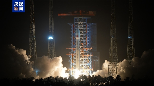 我国成功发射卫星互联网低轨10组卫星 华为Mate 80有望支持低轨卫星通讯