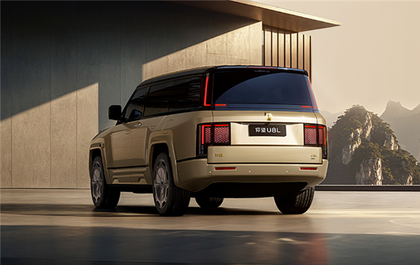 128万起！国产行政级全尺寸豪华SUV仰望U8L鼎世版上市