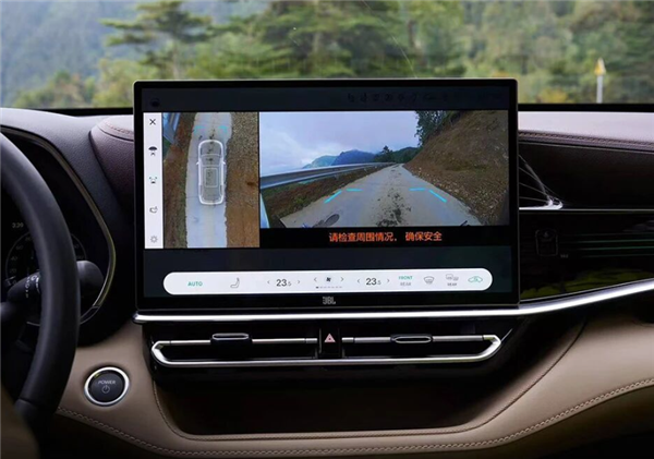 21.98万起 新款汉兰达上市：配置大升级一点儿也不丰田