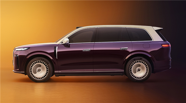 华为四激光雷达、65度同级最大电池！岚图全尺寸旗舰SUV泰山预售