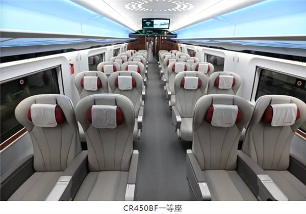 中国高铁跑出453公里时速引韩国网友热议:我们面积小 不需要这么快