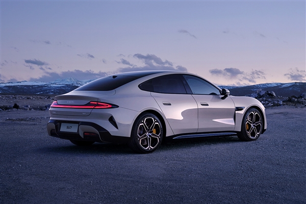 小米汽车部分门店将开放端到端辅助驾驶体验 支持全程0接管