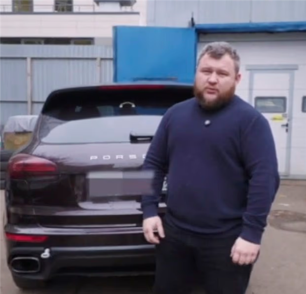 豪华汽车变“废铁” 俄罗斯数百辆保时捷突然被锁死！