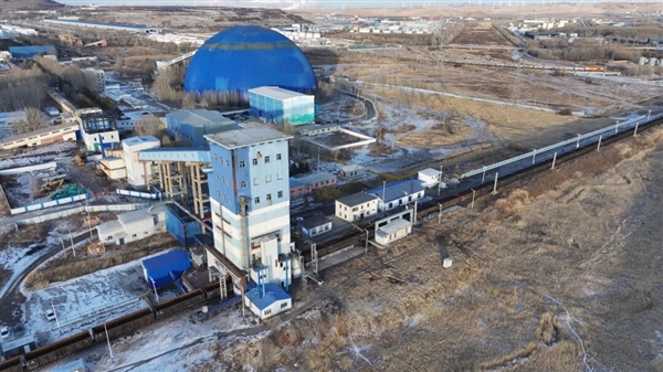 见识见识超长的火车“灯泡线”:时速只有1公里