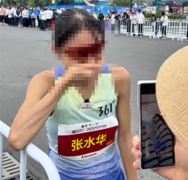 “最快女护士”张水华宣布辞职：不悔来时路 不惧新征程